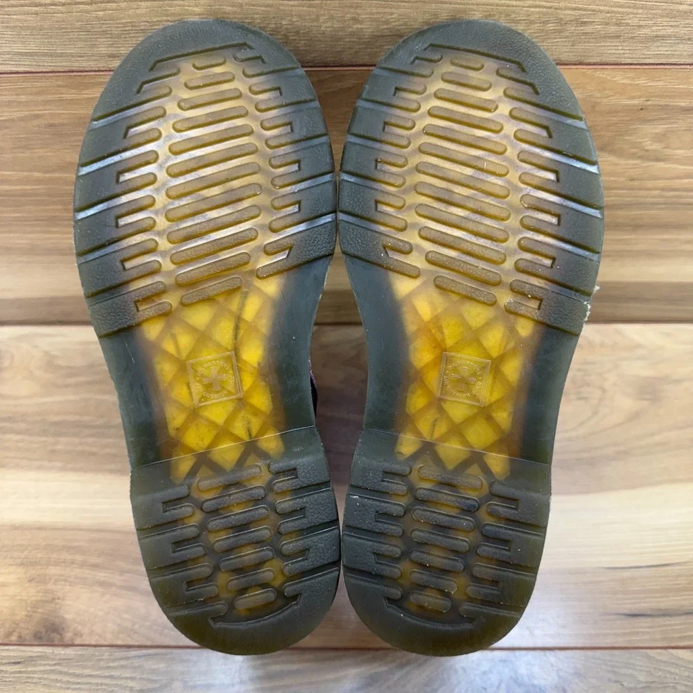 Dr. Martens us big